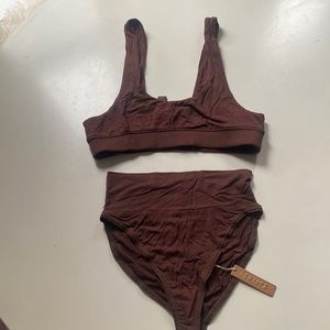 NWT Skims sleep bra/underwear set